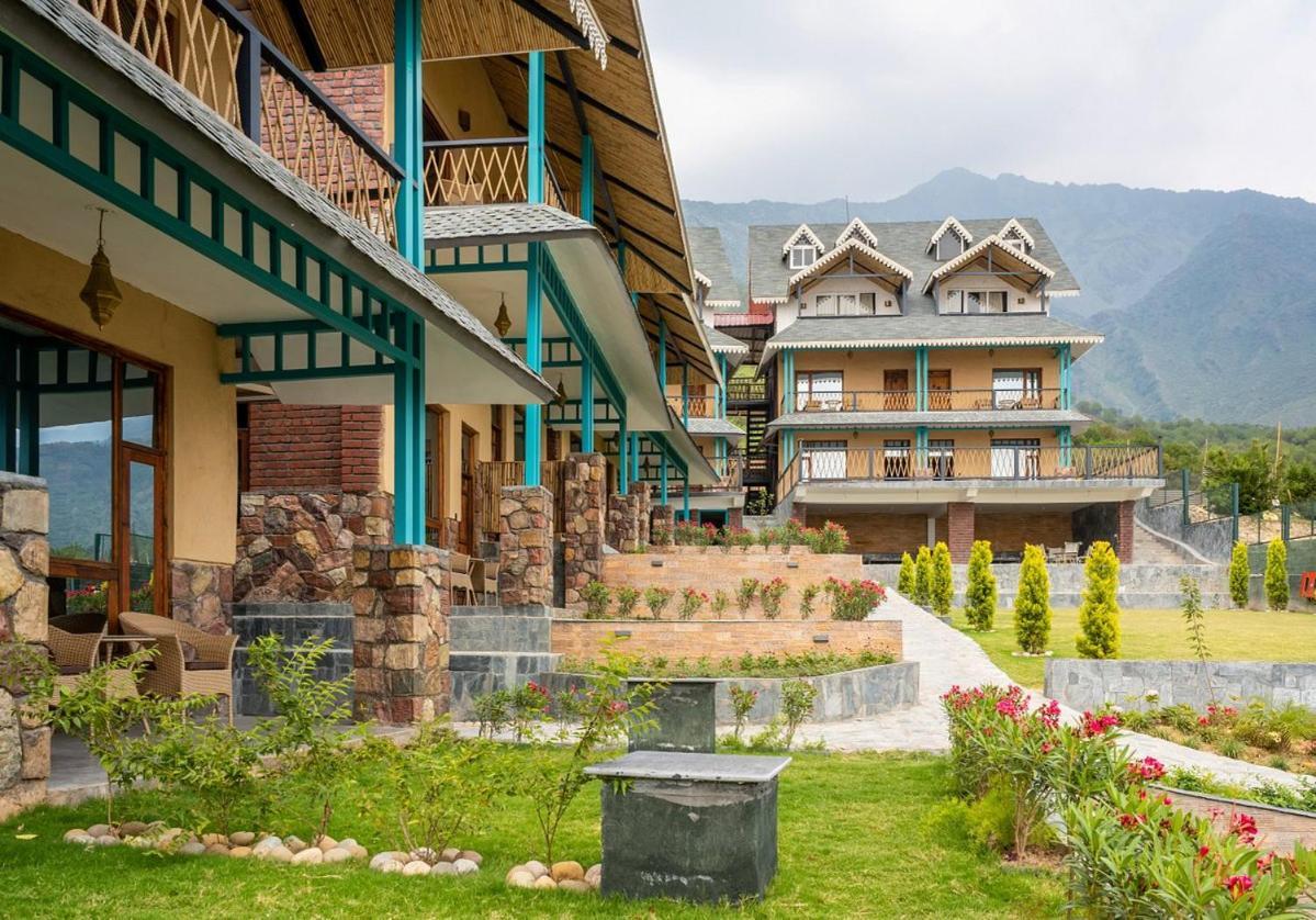 Tiaraa Jujurana Resort T Pathyar Zewnętrze zdjęcie