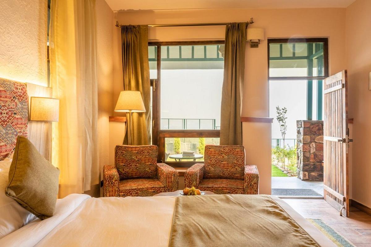 Tiaraa Jujurana Resort T Pathyar Zewnętrze zdjęcie